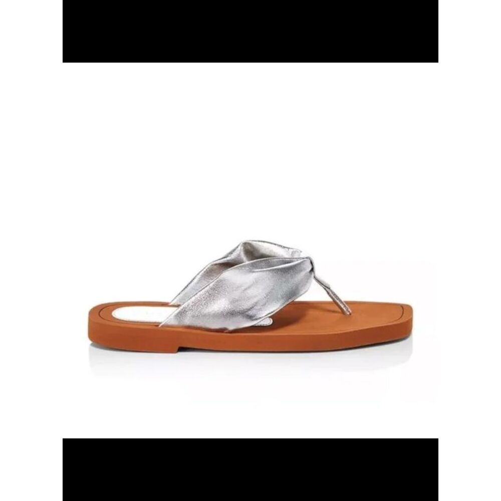 STUART WEITZMAN Womens Silver Cassie Toe Slip On Leather Flip Flop Sandal 5.5 B